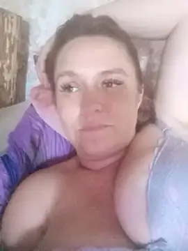 Lena_Evelyn naked stripping on cam for live sex video chat