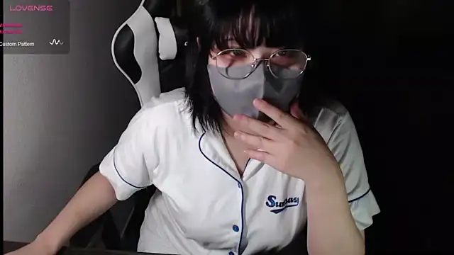 mimika0403 naked stripping on cam for live sex video chat