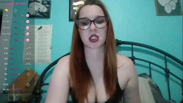 PhaedrasChaos naked stripping on cam for live sex video chat