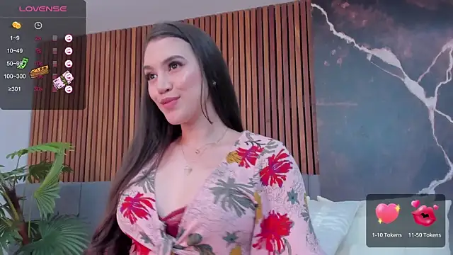 Amelia_Rouse naked stripping on cam for live sex video chat