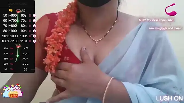 Diyahub naked stripping on cam for live sex video chat