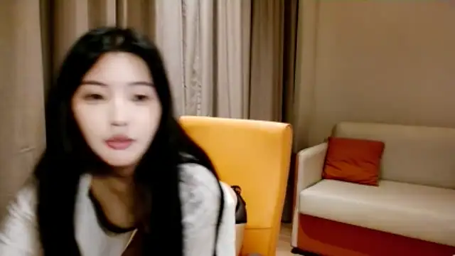 elyn520520 naked stripping on cam for live sex video chat