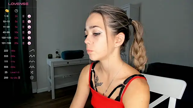 HilaryBooth naked stripping on cam for live sex video chat