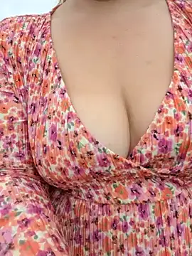 milfje2023 naked stripping on cam for live sex video chat