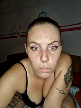 Provocunt naked stripping on cam for live sex video chat