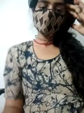 Queen467 naked stripping on cam for live sex video chat
