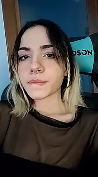 ShannonShanny naked stripping on cam for live sex video chat