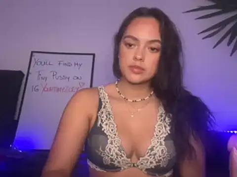 tinyzoey naked stripping on cam for live sex video chat