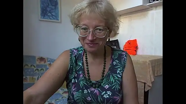 Zosya1111 naked stripping on cam for live sex video chat
