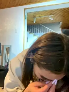 Alisonn_parker1 naked stripping on cam for live sex video chat