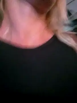 cammyquart naked stripping on cam for live sex video chat