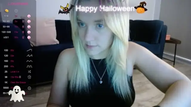 HarleyRebz naked stripping on cam for live sex video chat