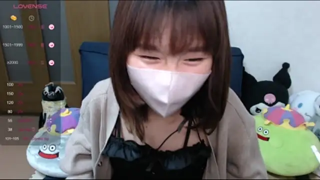 _Iroha_99 naked stripping on cam for live sex video chat
