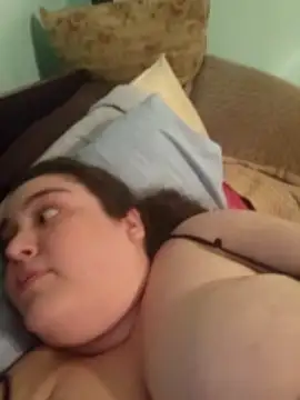 lazyPanda94 naked stripping on cam for live sex video chat
