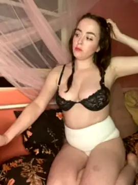 Little_Thingz_2 naked stripping on cam for live sex video chat