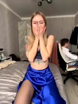 LoveGameSexx naked stripping on cam for live sex video chat
