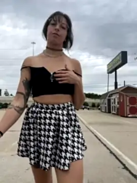 rainnreigns naked stripping on cam for live sex video chat