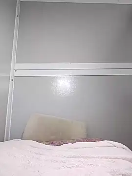 tuanaeylul naked stripping on cam for live sex video chat