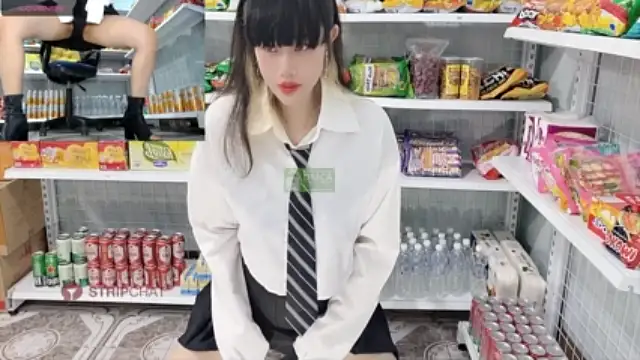 _7Eleven_ naked strip on cam for live sex video chat