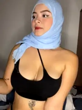 aneesa_darzi naked stripping on cam for live sex video chat