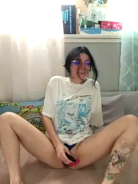 anyalikestosuck naked strip on cam for live sex video chat