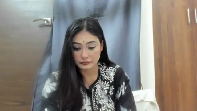 GoddessAnna naked strip on cam for live sex video chat