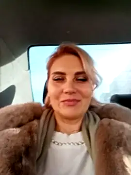 JennyOMay naked strip on cam for live sex video chat