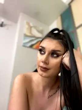 KendraRusso naked strip on cam for live sex video chat