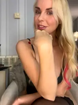KikiVega naked strip on cam for live sex video chat