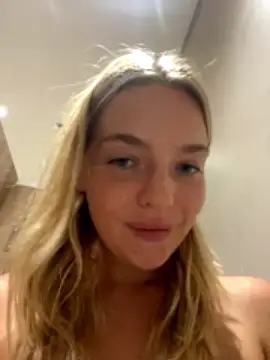 Legally_Blonde naked strip on cam for live sex video chat