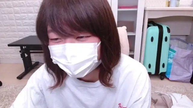 miku_- naked strip on cam for live sex video chat
