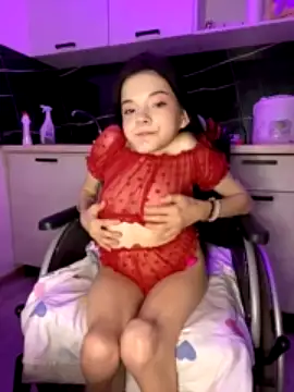 MiniSophiaa naked strip on cam for live sex video chat