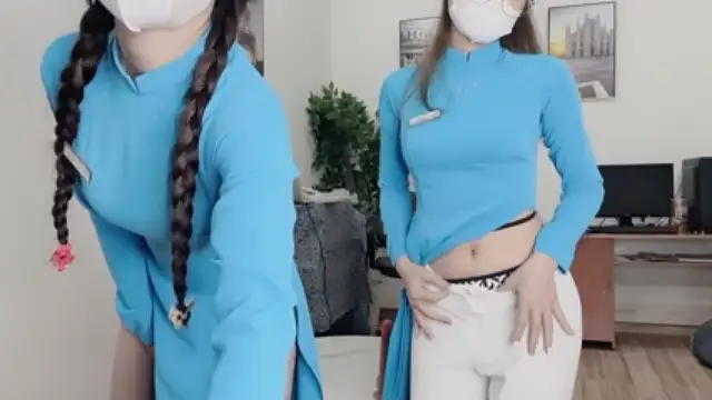 Mono-Stewardesss naked strip on cam for live sex video chat