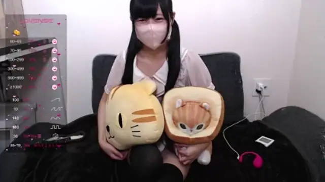 risa-kitty naked strip on cam for live sex video chat