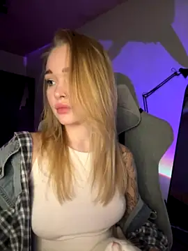 Amaryllis naked strip on cam for live sex video chat
