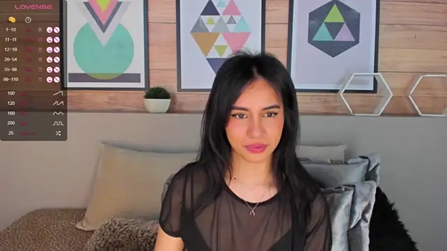ApplePie_ naked strip on cam for live sex video chat
