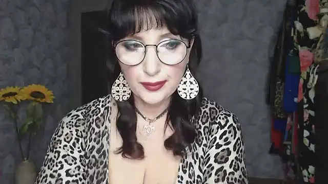 Aziza1 naked strip on cam for live sex video chat