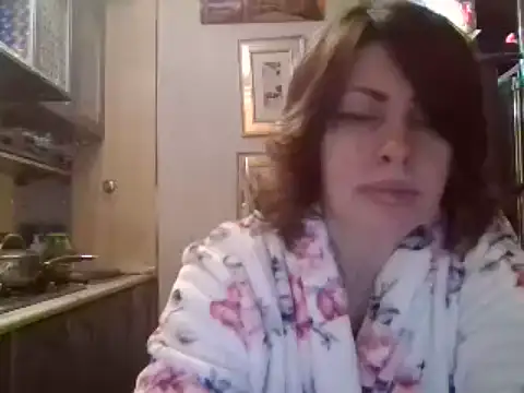 Baby-Matilda naked strip on cam for live sex video chat