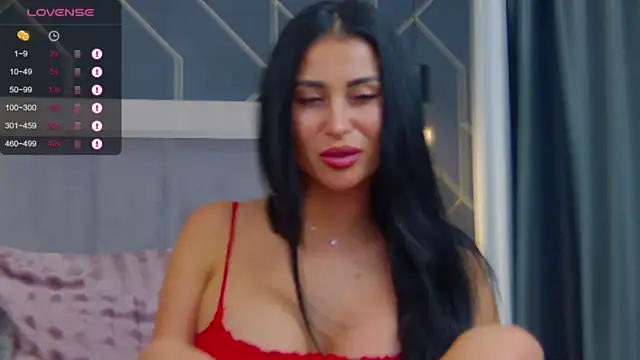 EmyLaveau naked strip on cam for live sex video chat