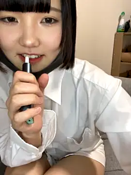 ERU_AAA naked strip on cam for live sex video chat