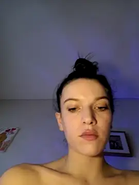 Jesica128 naked strip on cam for live sex video chat