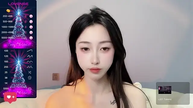 Lan-mei naked strip on cam for live sex video chat