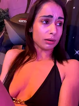 LaPetitechienne1 naked strip on cam for live sex video chat