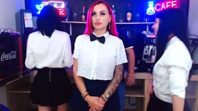 madonnaaaa naked strip on cam for live sex video chat