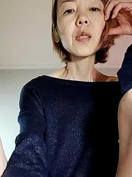 ________– naked strip on cam for live sex video chat