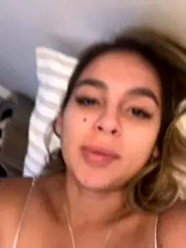 Orianazoe naked strip on cam for live sex video chat