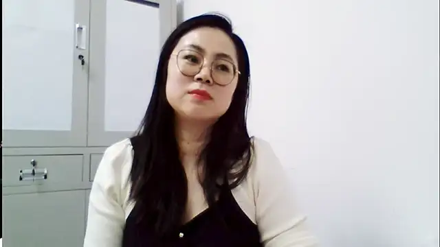 Tina-oz naked strip on cam for live sex video chat