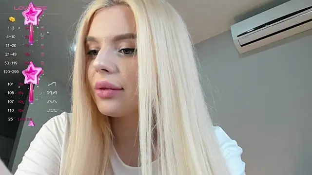Eva_Juisy naked strip on cam for live sex video chat