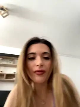 JaniceBlair naked strip on cam for live sex video chat