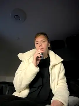 juliaundadem naked strip on cam for live sex video chat